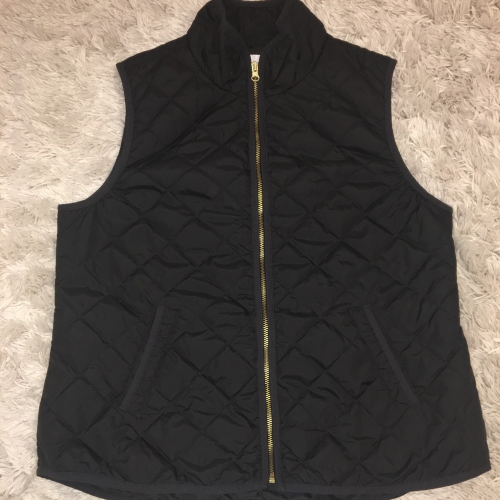 Zip Up Black Vest